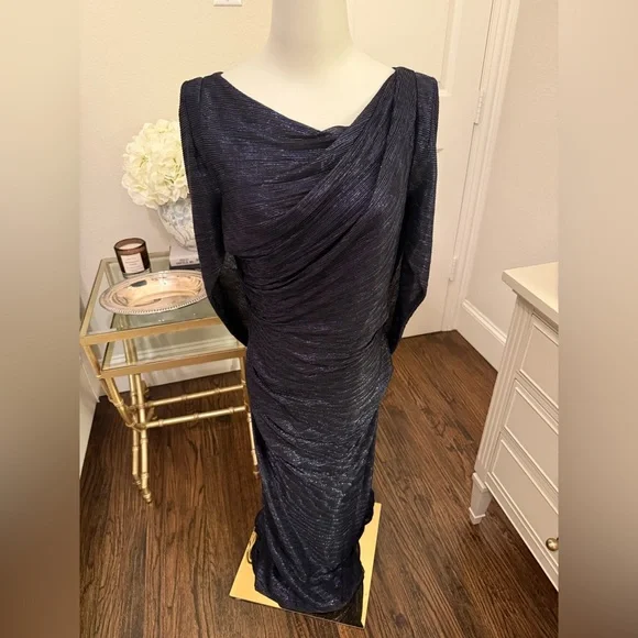 Betsy & Adam Cape Sleeve Metallic Crinkle Gown
W24 - Picture 5 of 8